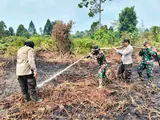 Kodam XIX/Tuanku Tambusai Fokus Tuntaskan Titik Asap Karhutla di Bengkalis dan Kepulauan Meranti